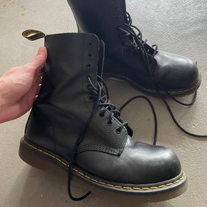 Doc Marten’s 1490 - Black - size 10